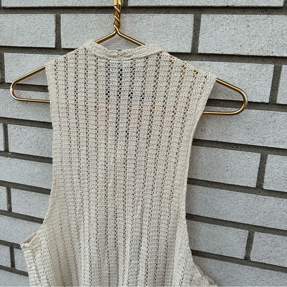ASOS Design Cream Crochet Sleeveless Sweater Tank Boho Buttoned Cotton Festival - Picture 6 of 10